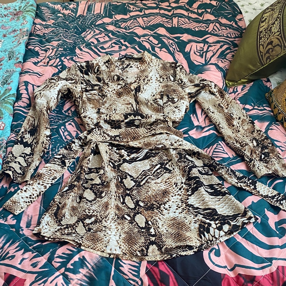 SHEIN Snake Print Long Sleeve Dress - Brown and Tan